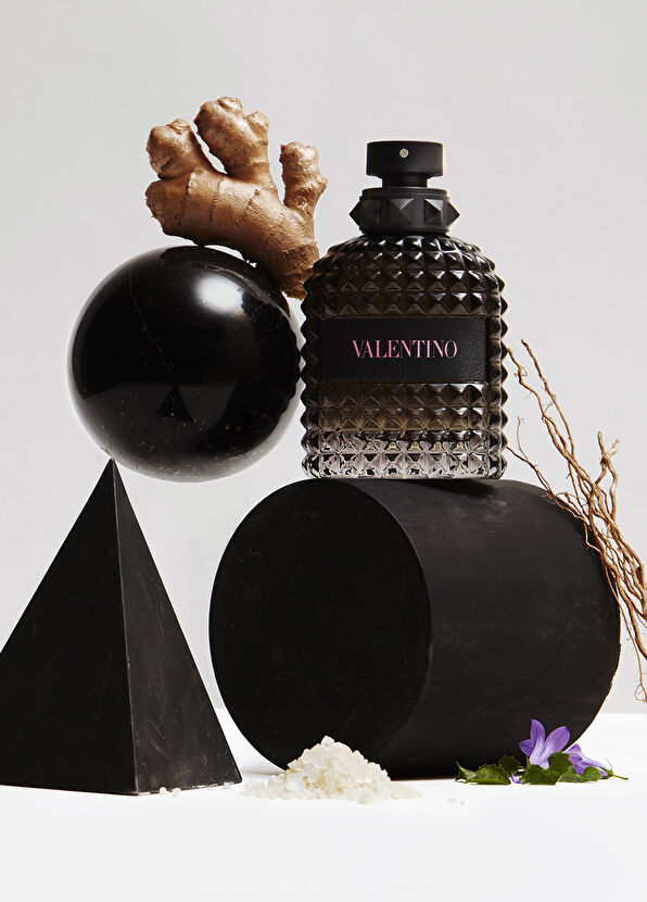Valentino Uomo Born in Roma Eau de Toilette Spray Size: 3.4 FL OZ / 100ml